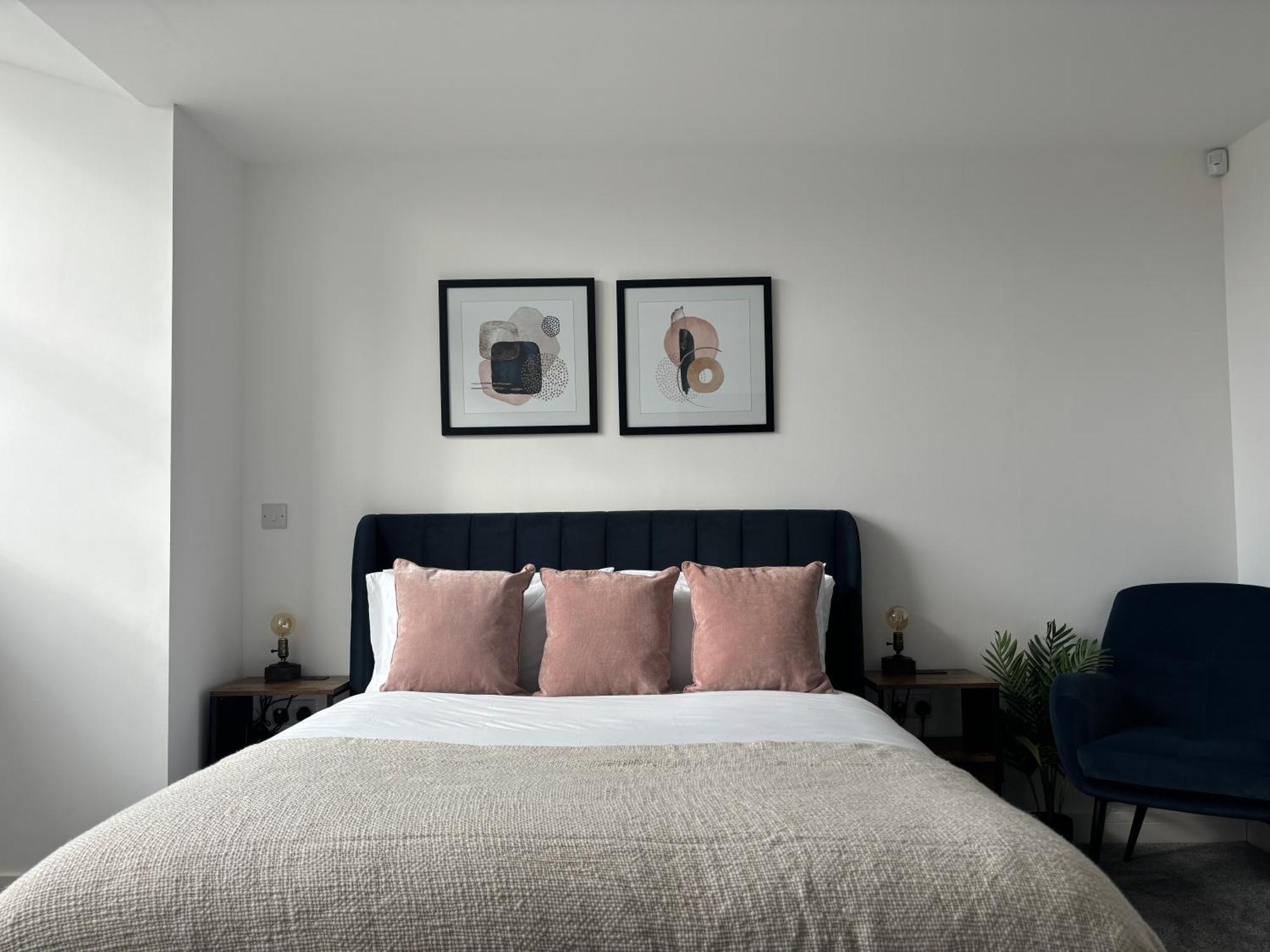 Manchester Apt, Free Parking, Business, Couples & Families 外观 照片