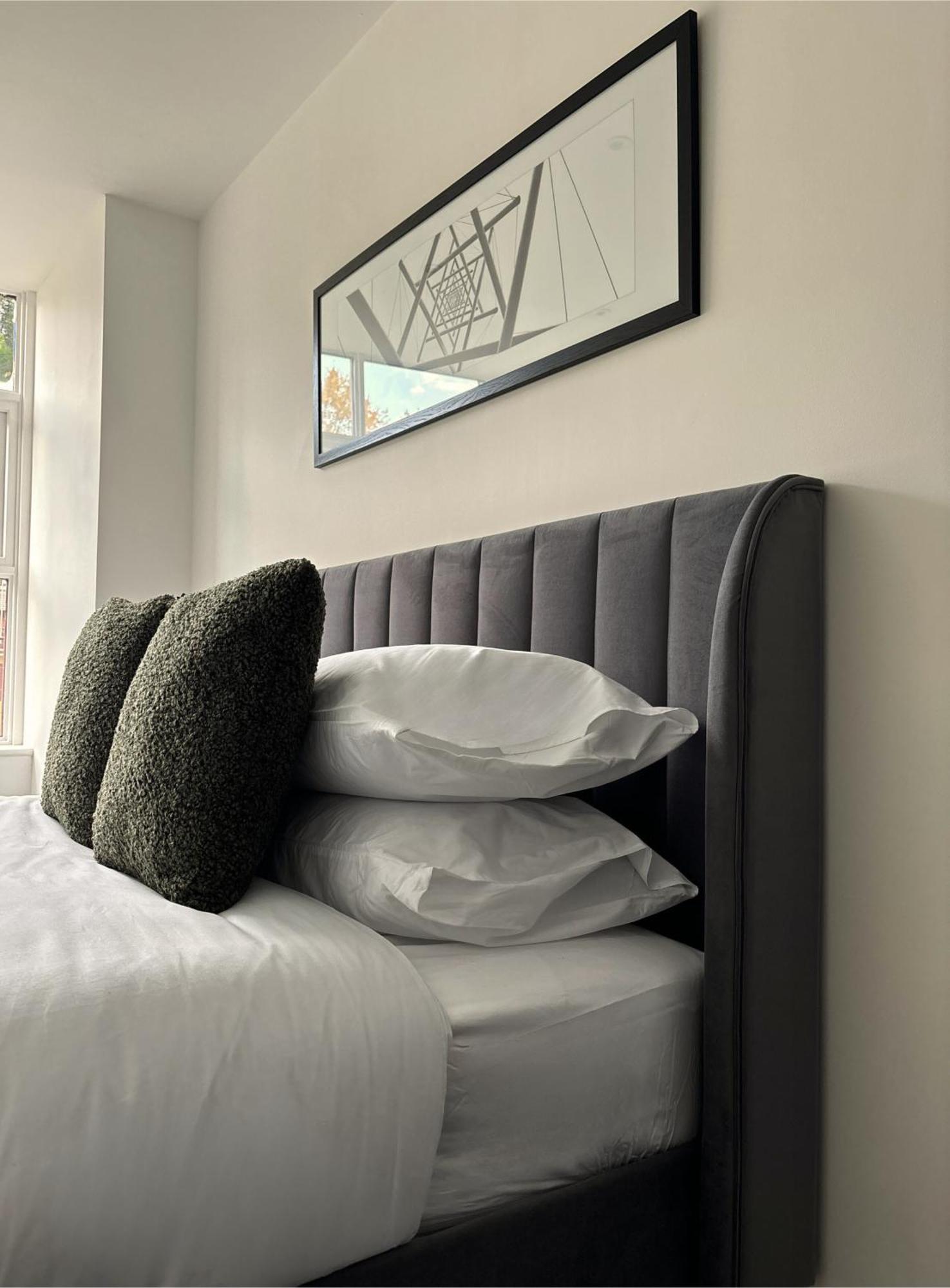 Manchester Apt, Free Parking, Business, Couples & Families 外观 照片