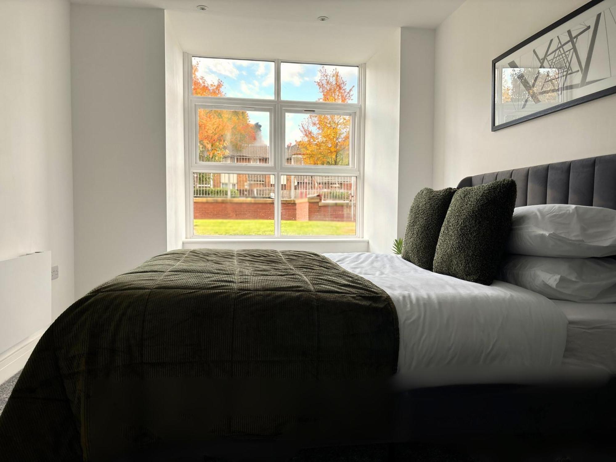 Manchester Apt, Free Parking, Business, Couples & Families 外观 照片