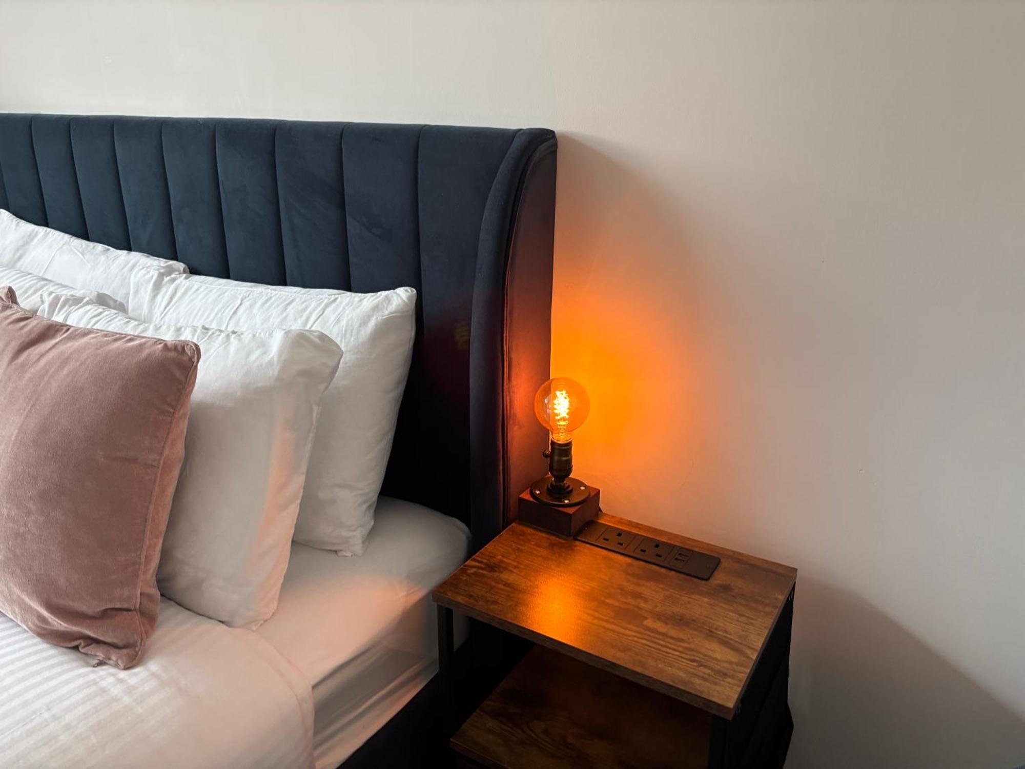 Manchester Apt, Free Parking, Business, Couples & Families 外观 照片